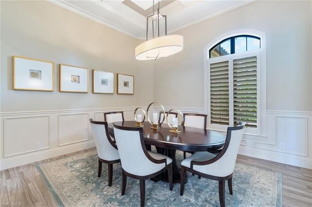 6376 Burnham RD, Naples, FL 34119