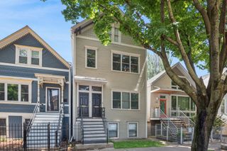 3013 N Racine Avenue, Chicago, IL 60657