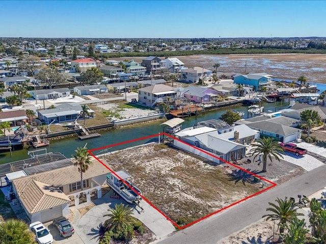 13612 GARRIS DR, Hudson, FL 34667