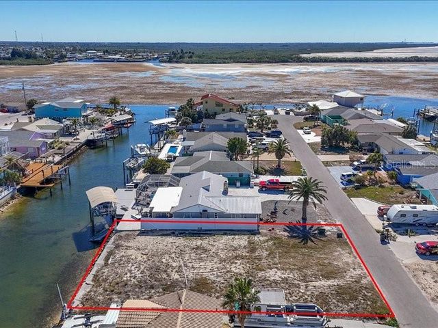 13612 GARRIS DR, Hudson, FL 34667