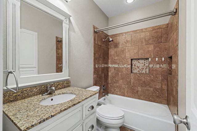 8615 Oakleaf Drive, Frisco, TX 75035