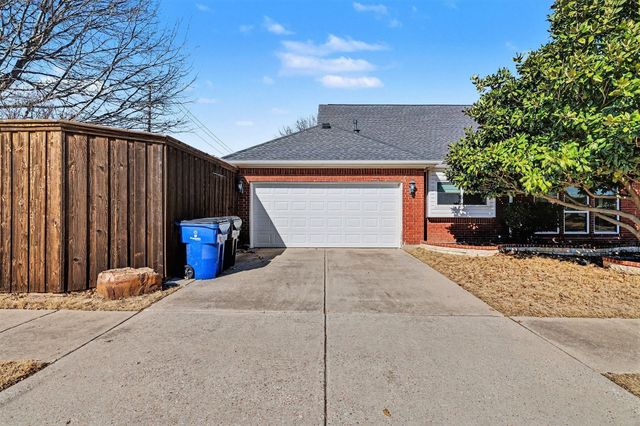 8615 Oakleaf Drive, Frisco, TX 75035