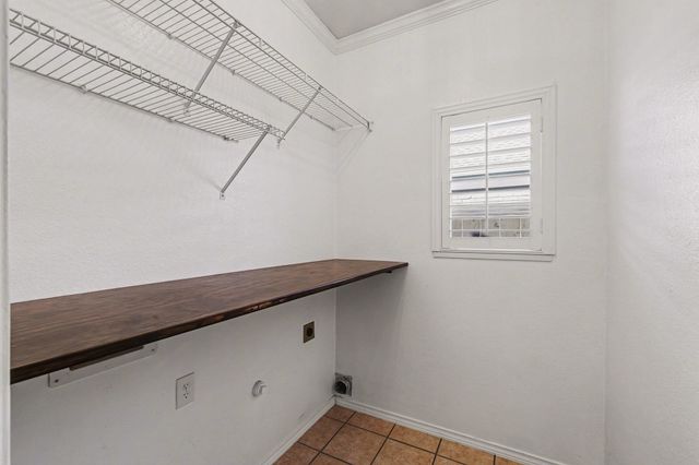 8615 Oakleaf Drive, Frisco, TX 75035