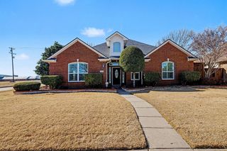 8615 Oakleaf Drive, Frisco, TX 75035