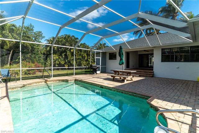 8896 Bracken WAY, Fort Myers, FL 33908