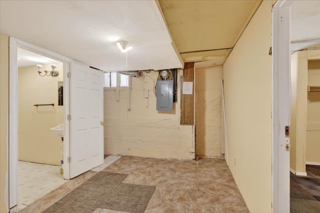 1025 N Park Street, Kalamazoo, MI 49007