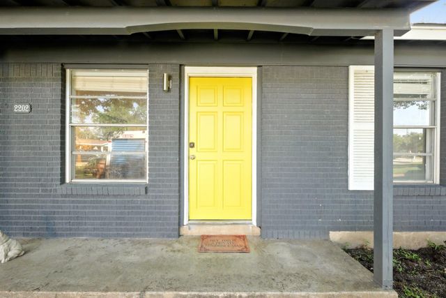 2202 Towbridge CIR, Austin, TX 78723
