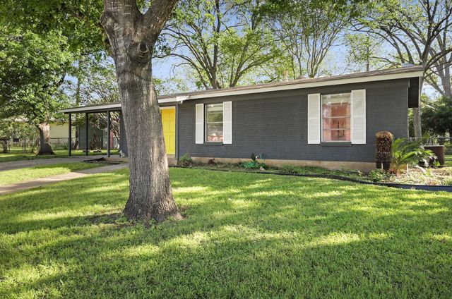 2202 Towbridge CIR, Austin, TX 78723