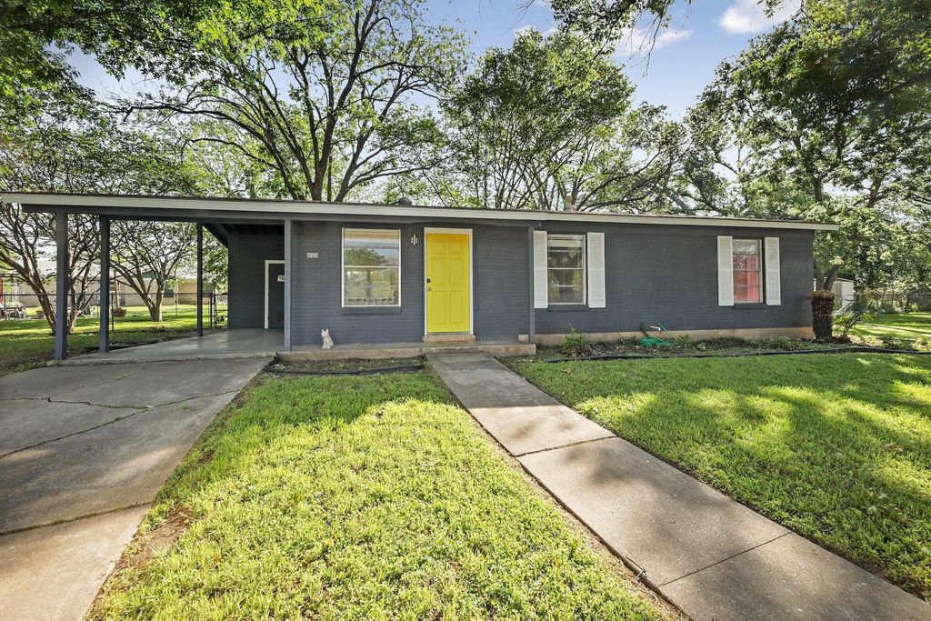 2202 Towbridge CIR, Austin, TX 78723