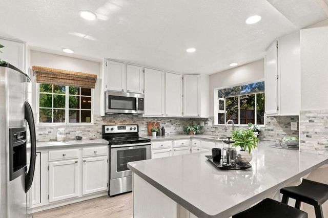 432 Bella Corte, Mountain View, CA 94043