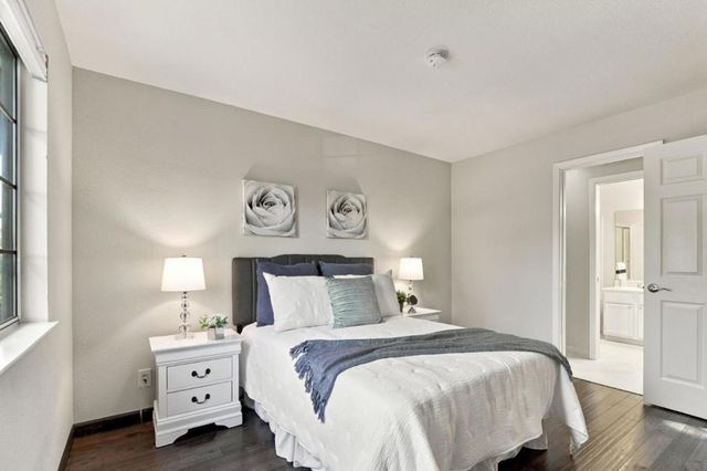 432 Bella Corte, Mountain View, CA 94043