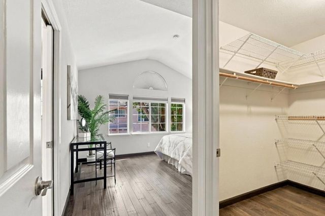 432 Bella Corte, Mountain View, CA 94043