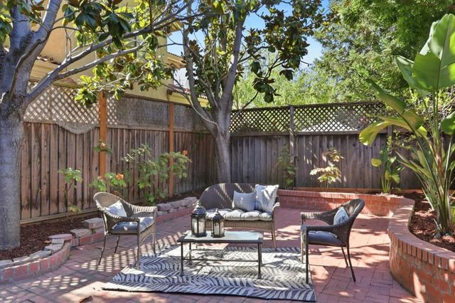 432 Bella Corte, Mountain View, CA 94043