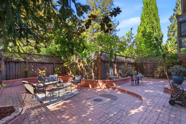 432 Bella Corte, Mountain View, CA 94043