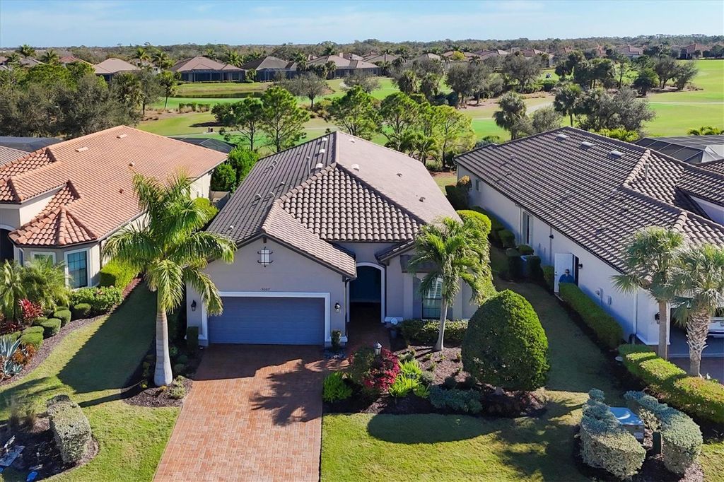 Image 1 of property listing at 5007 NAPOLI RUN, Bradenton, FL 34211