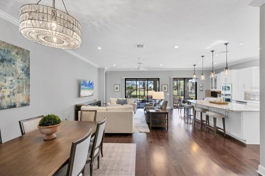 Image 12 of property listing at 5007 NAPOLI RUN, Bradenton, FL 34211