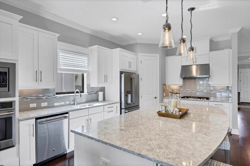 Image 21 of property listing at 5007 NAPOLI RUN, Bradenton, FL 34211