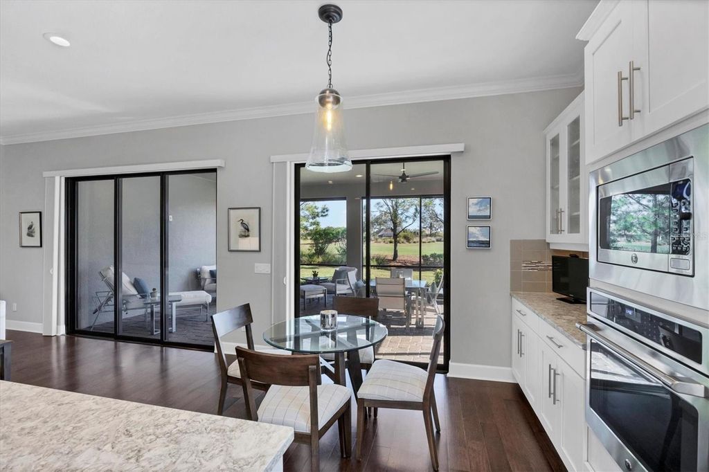 Image 22 of property listing at 5007 NAPOLI RUN, Bradenton, FL 34211