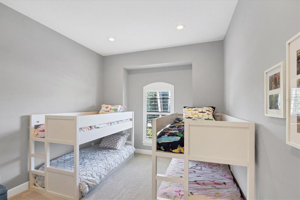 Image 34 of property listing at 5007 NAPOLI RUN, Bradenton, FL 34211