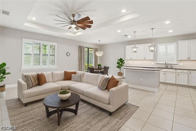 15720 Angelica DR, Alva, FL 33920