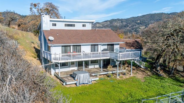 6620 Robinson Creek Rd, Ukiah, CA 95482