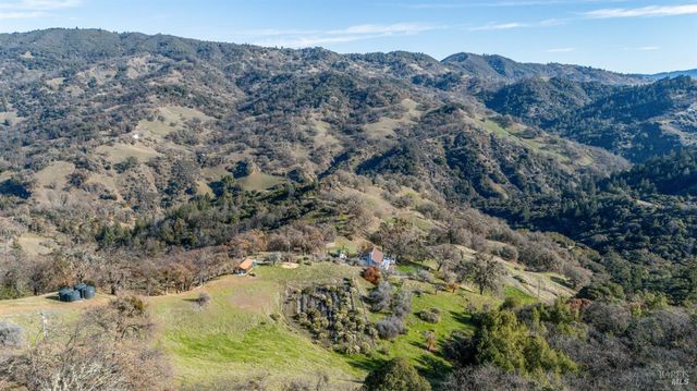 6620 Robinson Creek Rd, Ukiah, CA 95482