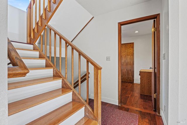 6620 Robinson Creek Rd, Ukiah, CA 95482