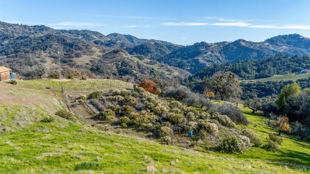 6620 Robinson Creek Rd, Ukiah, CA 95482