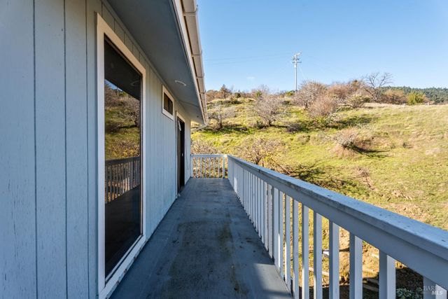 6620 Robinson Creek Rd, Ukiah, CA 95482