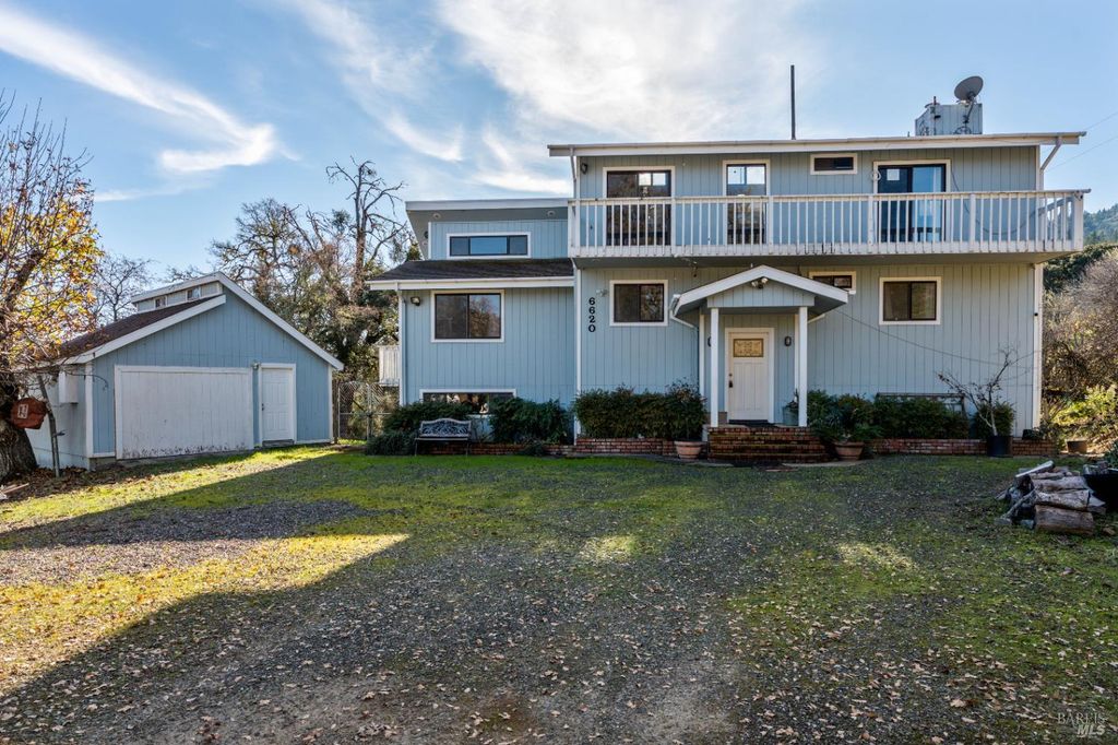 6620 Robinson Creek Rd, Ukiah, CA 95482