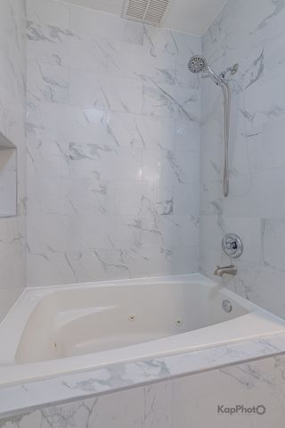 2841 S Wells Street 1W, Chicago, IL 60616