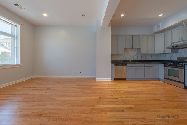 2841 S Wells Street 1W, Chicago, IL 60616