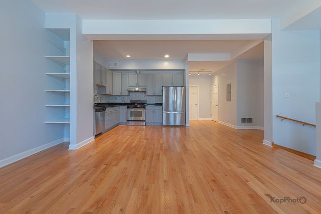 2841 S Wells Street 1W, Chicago, IL 60616