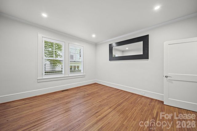 923 Henley Place, Charlotte, NC 28207