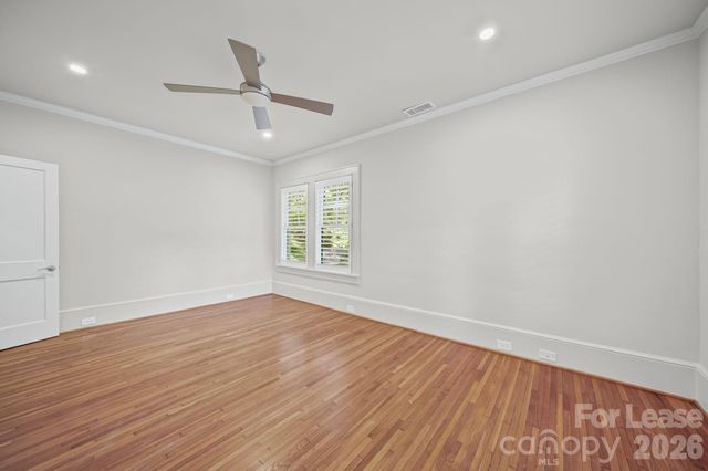 923 Henley Place, Charlotte, NC 28207