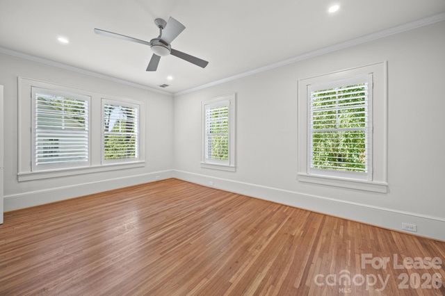 923 Henley Place, Charlotte, NC 28207