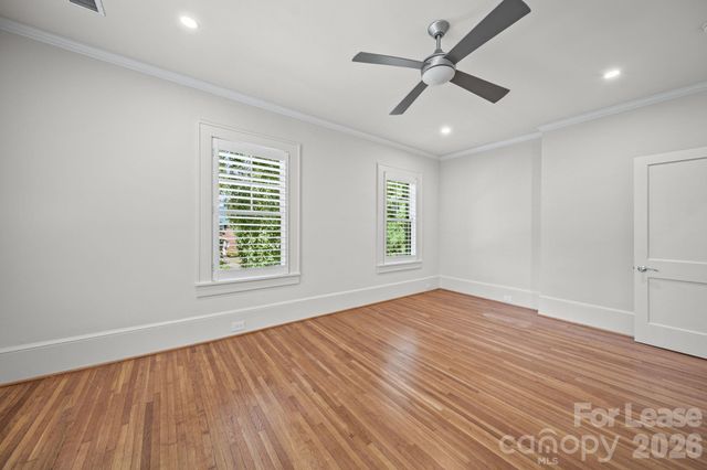 923 Henley Place, Charlotte, NC 28207