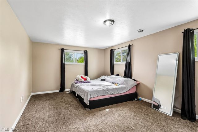 805 Roberts Street, Sheffield Lake, OH 44054