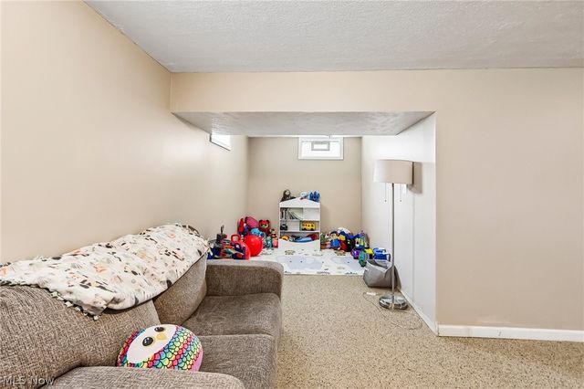 805 Roberts Street, Sheffield Lake, OH 44054