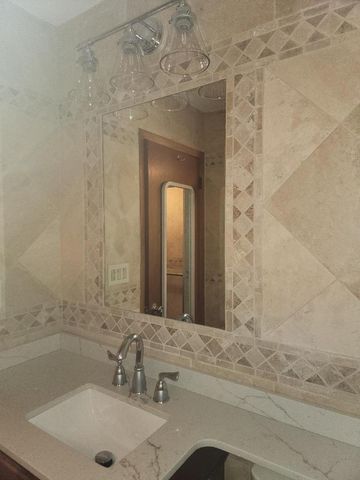 725 Sydney DRIVE, Racine, WI 53402