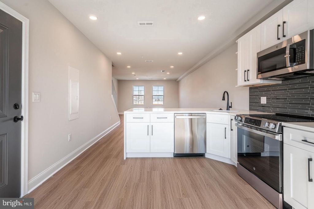 2715 PRIYA LN #A82, PHILADELPHIA, PA 19131 — photo 4