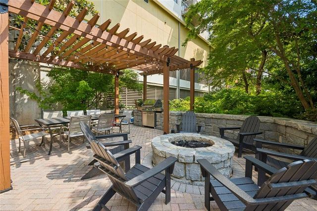 245 N Highland Avenue NE 321, Atlanta, GA 30307