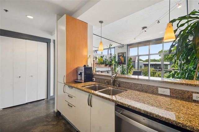 245 N Highland Avenue NE 321, Atlanta, GA 30307