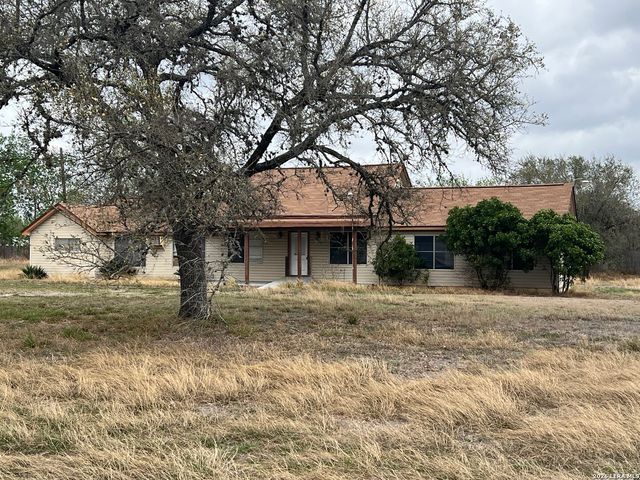 2103 washington, Beeville, TX 78102