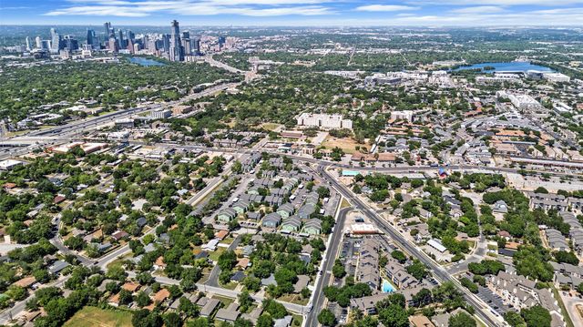 2500 Burleson RD 401, Austin, TX 78741