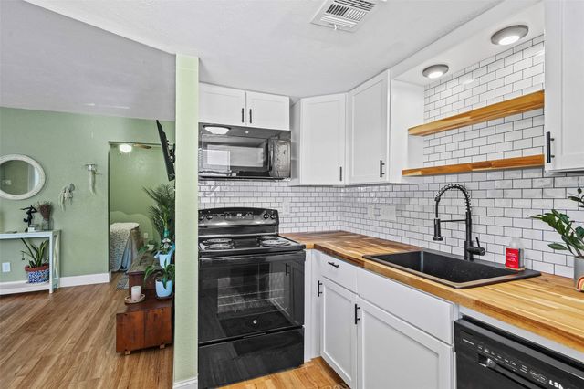 2500 Burleson RD 401, Austin, TX 78741