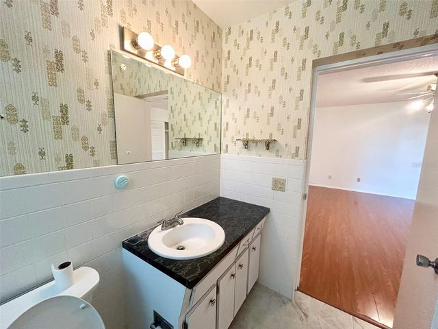 2400 COLUMBIA DRIVE 18, Clearwater, FL 33763