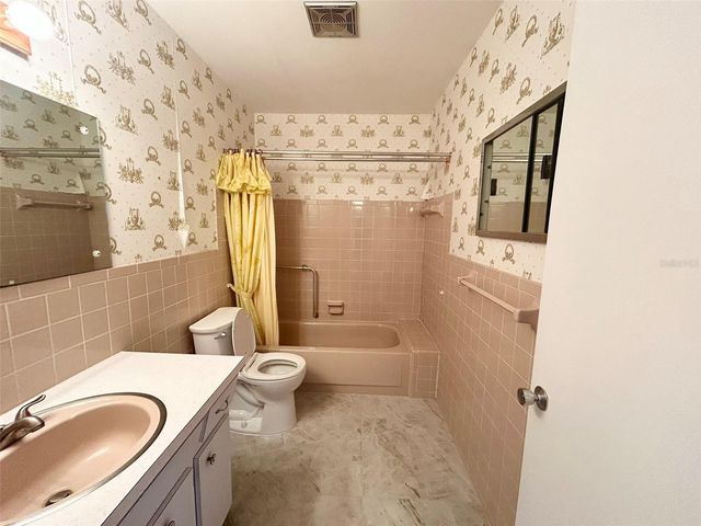 2400 COLUMBIA DRIVE 18, Clearwater, FL 33763