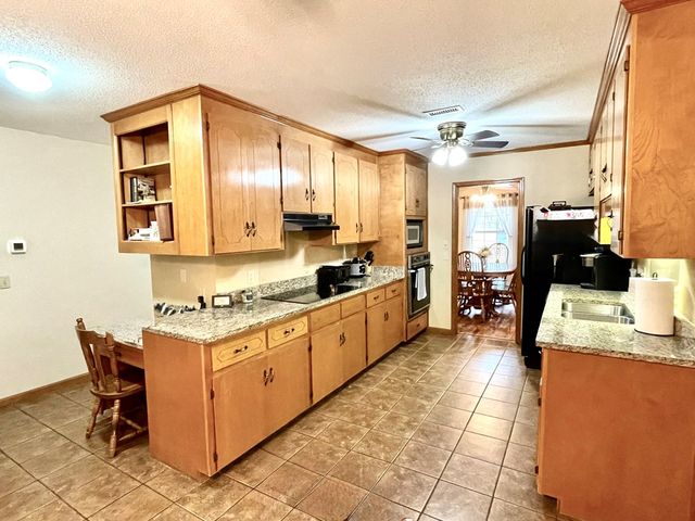 1604 Montcliff Drive, Dothan, AL 36303