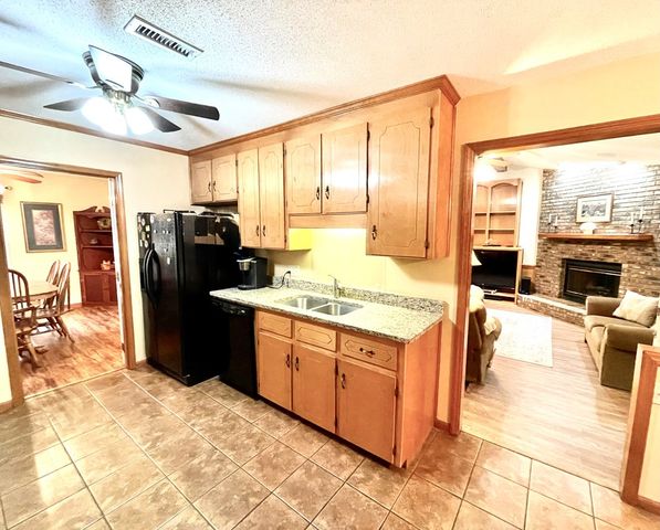 1604 Montcliff Drive, Dothan, AL 36303